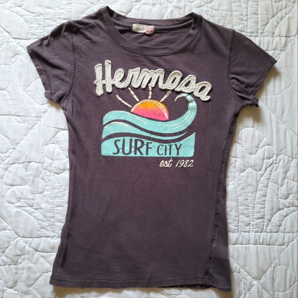 3/$15 🌸 Ardene Hermosa Surf City Tee